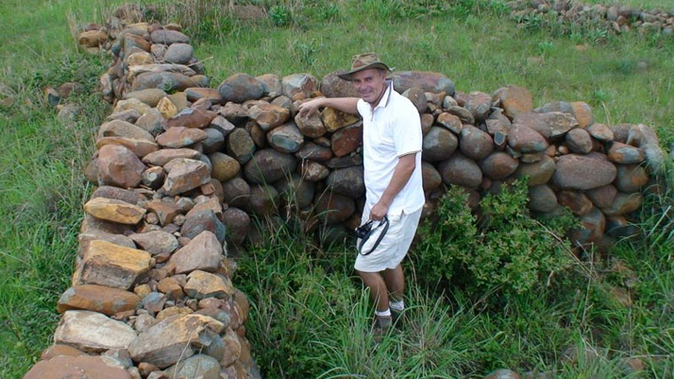 Michael Tellinger at one of the ruins